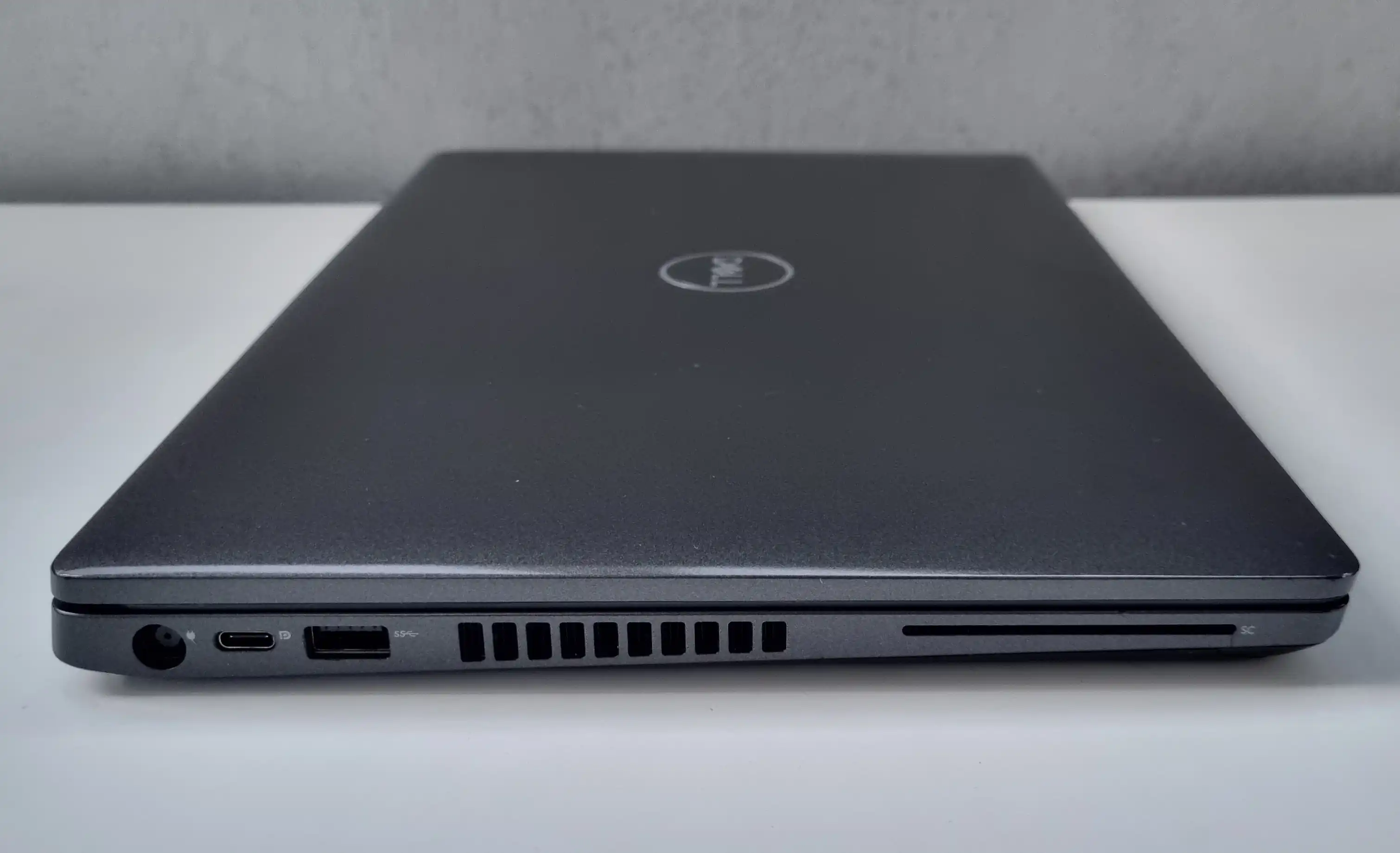 Laptop Second Hand Dell Latitude 5400 - 14inch Intel i5-8250U 8GB RAM 256GB SSD TAST. ILUM. Windows 10 Refurbished [9]