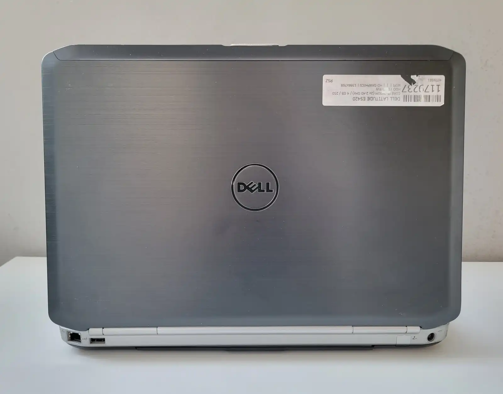 Laptop Second Hand Dell Latitude E5420 - 14.0inch Intel I5-2430M 4GB RAM 250GB HDD Windows 10 Refurbished [7]