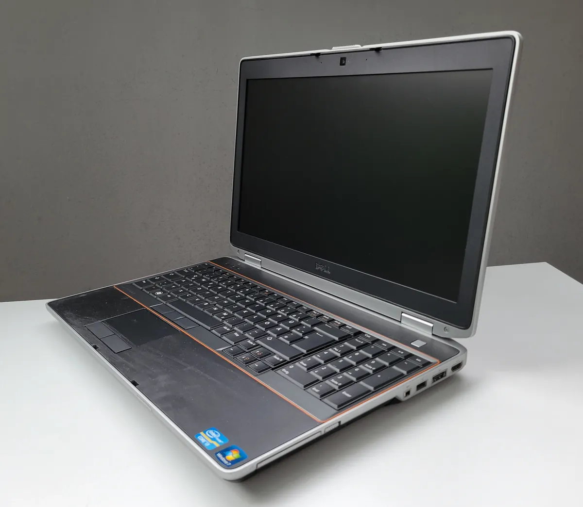 Laptop Second Hand Dell Latitude E6520 - 15.6inch Intel I3-2330M 4GB RAM 320GB HDD Windows 10 Refurbished [6]
