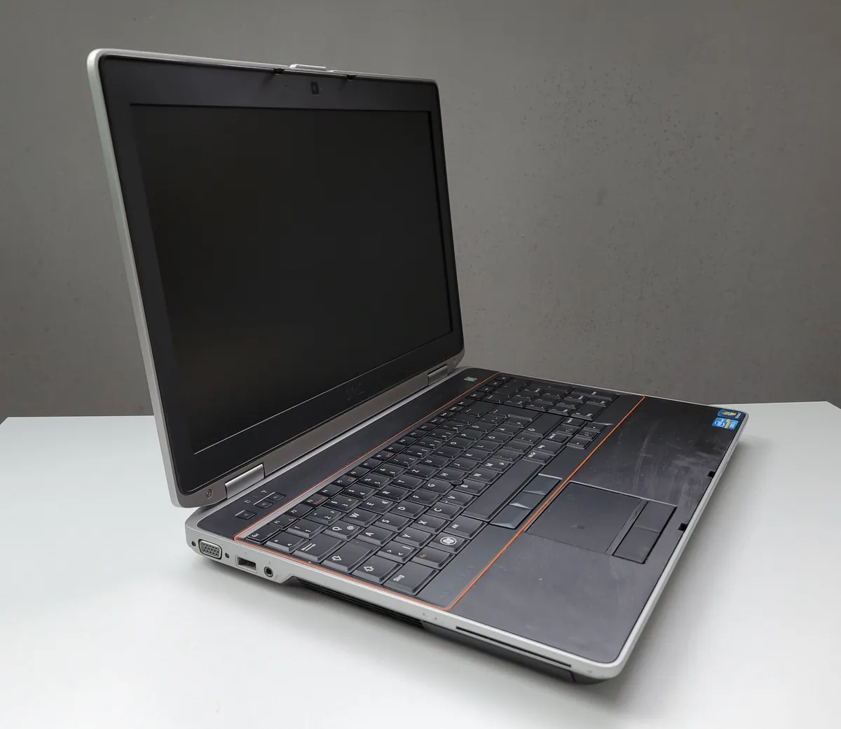 Laptop Second Hand Dell Latitude E6520 - 15.6inch Intel I3-2330M 4GB RAM 320GB HDD Windows 10 Refurbished [5]