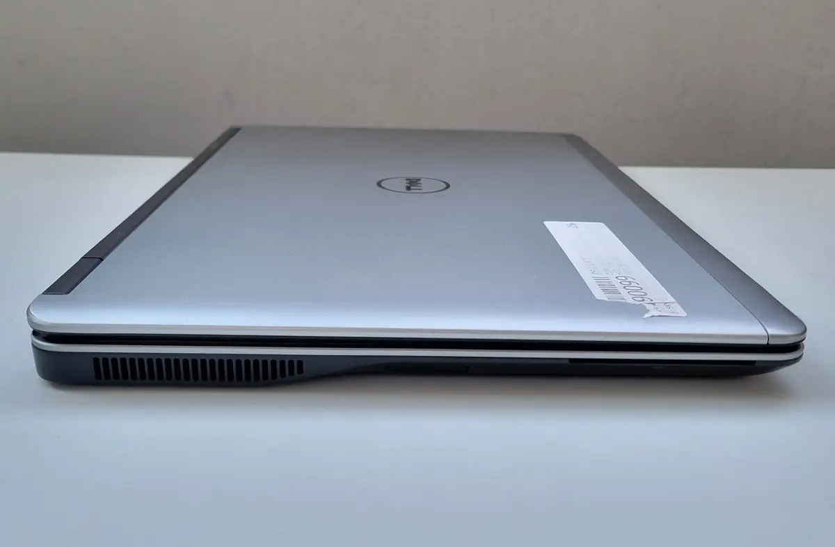 Laptop Second Hand Dell Latitude E7440 - 14.0inch Intel I5-4300U 8GB RAM 256GB SSD TAST. ILUM. Windows 10 Refurbished [9]