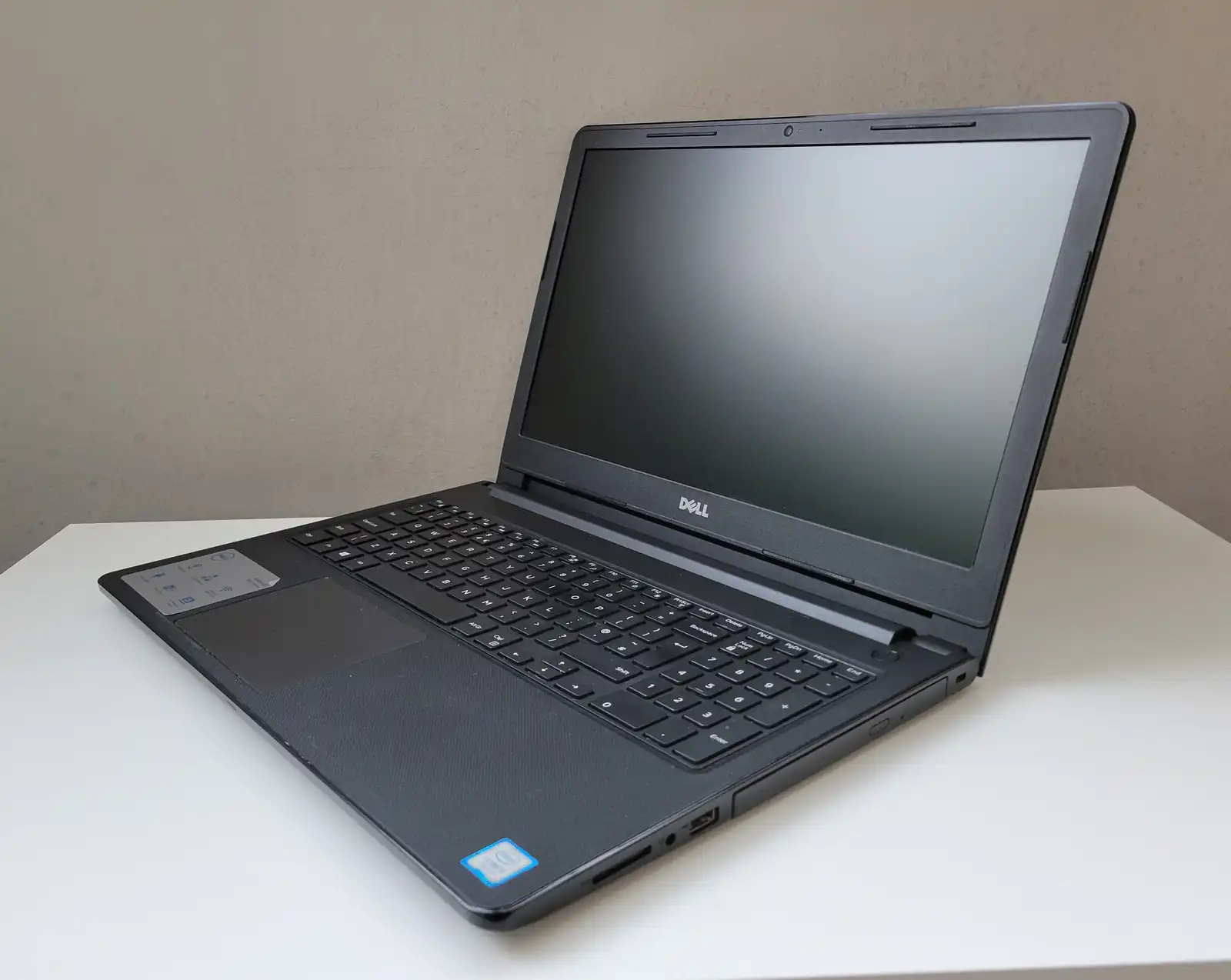 Laptop Second Hand Dell Vostro 15-3568 - 15.6inch Intel I3-7130U 4GB RAM 128GB SSD Windows 10 Refurbished [6]