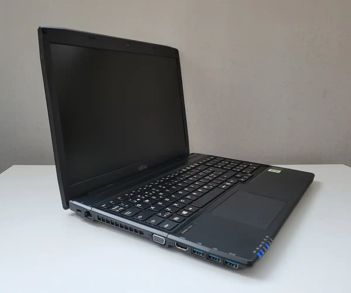 Laptop Second Hand Fujitsu Lifebook A544 - 15.6inch Intel I5-4200M 4GB RAM 500GB HDD Windows 10 Refurbished [5]