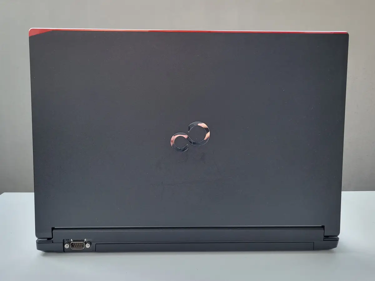 Laptop Second Hand Fujitsu Lifebook E554 - 15.6inch Intel I5-4210M 16GB RAM 256GB SSD Windows 10 Refurbished [7]