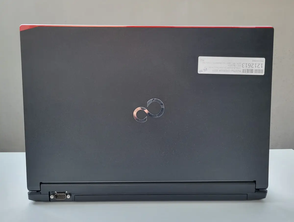 Laptop Second Hand Fujitsu Lifebook E554 - 15.6inch Intel I5-4210M 4GB RAM 256GB SSD Windows 10 Refurbished [7]