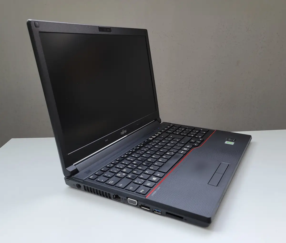 Laptop Second Hand Fujitsu Lifebook E554 - 15.6inch Intel I5-4210M 8GB RAM 256GB SSD Windows 10 Refurbished [5]