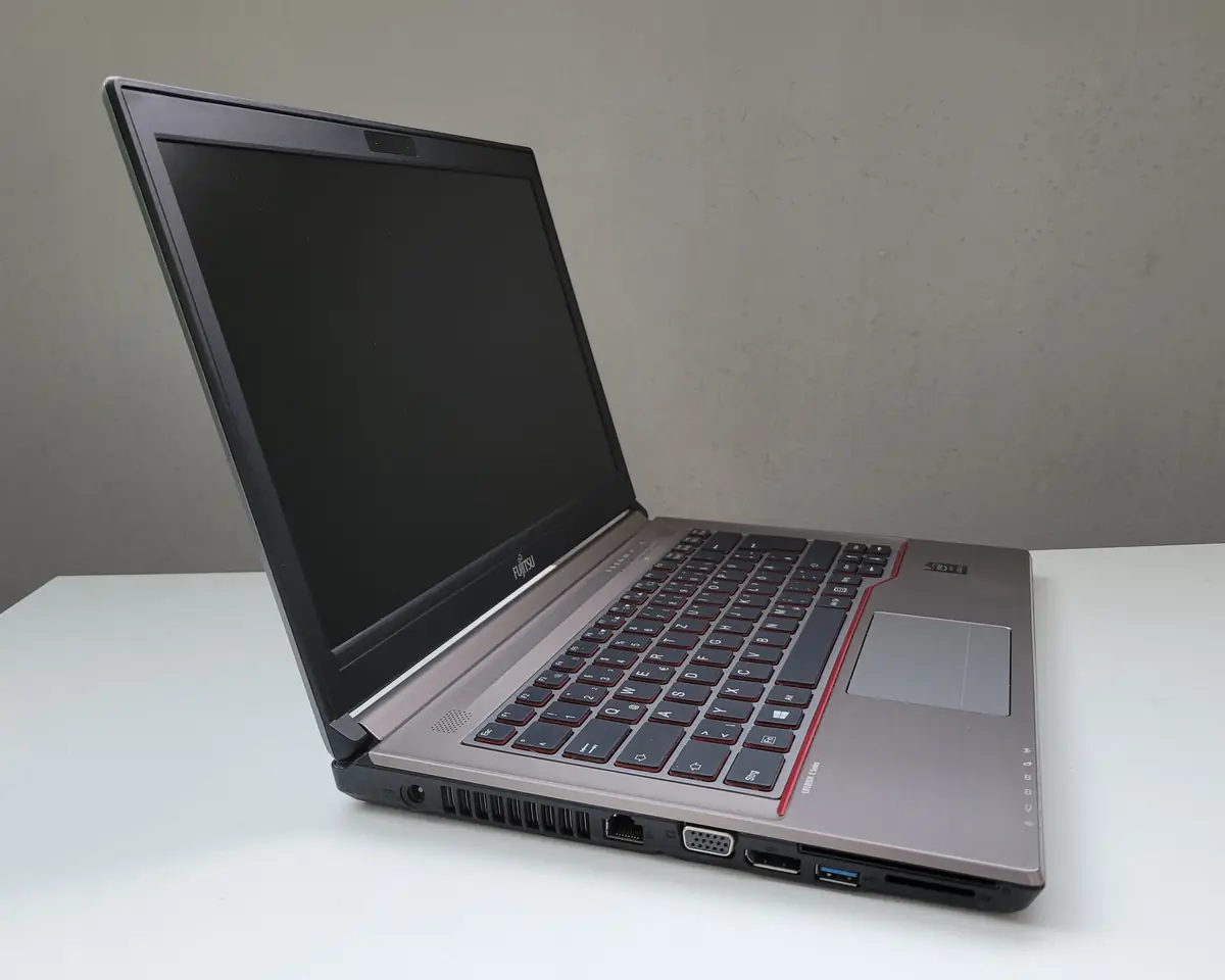 Laptop Second Hand Fujitsu Lifebook E744 - 14.0inch Intel I5-4310M 12GB RAM 256GB SSD Windows 10 Refurbished [5]