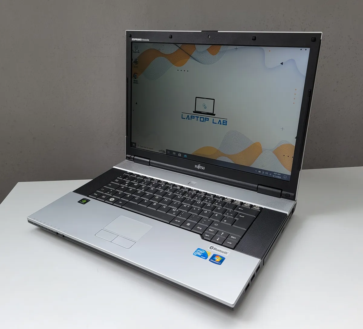 Laptop Second Hand Fujitsu Siemens ESPRIMO MOBILE V6555 - 15.4inch Intel Core 2 Duo P7350 4GB RAM 320GB HDD Windows 10 Refurbished [3]