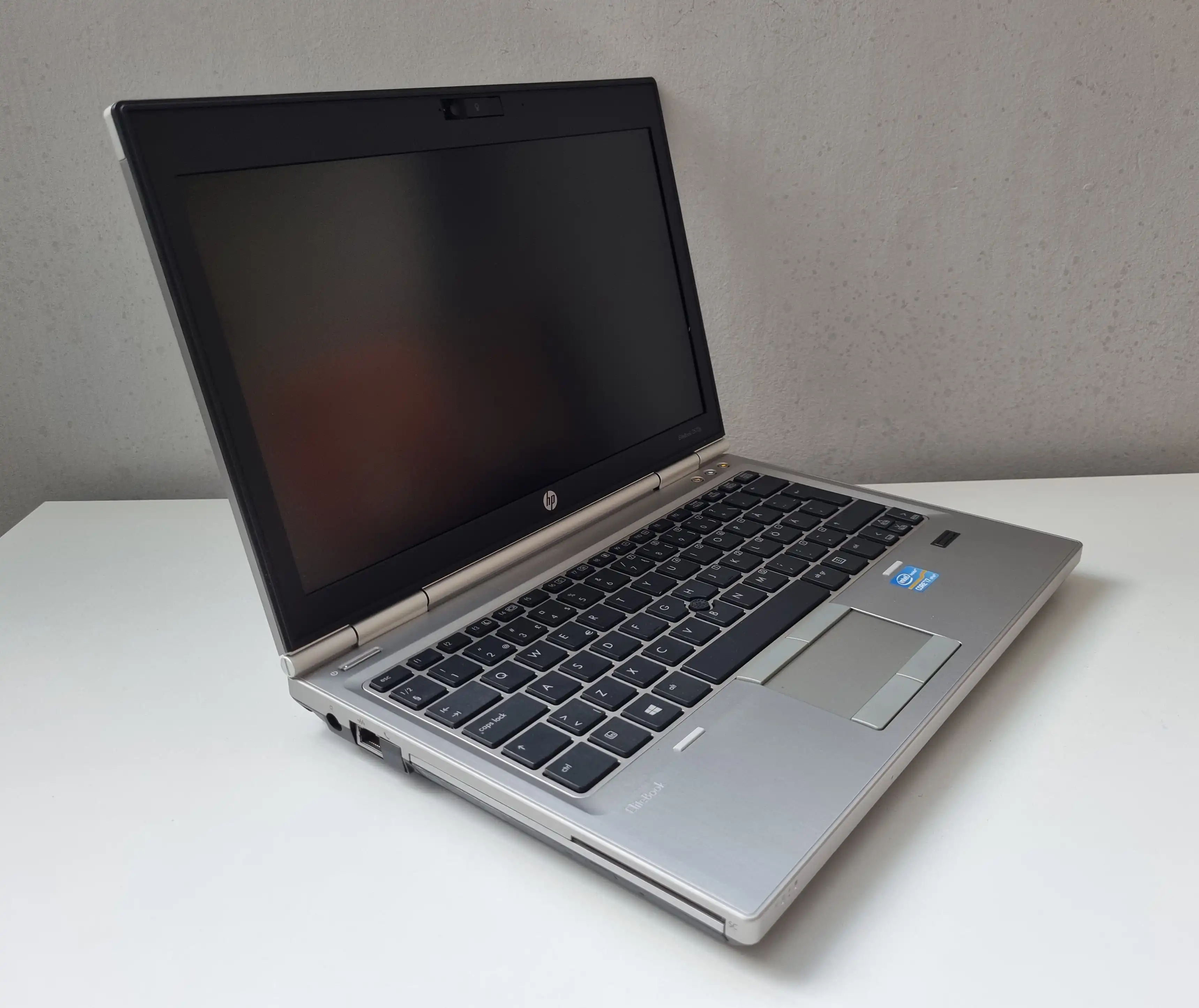 Laptop Second Hand HP EliteBook 2570p - 12.5inch Intel i7-3520M 4GB RAM 500GB HDD Windows 10 Refurbished [6]