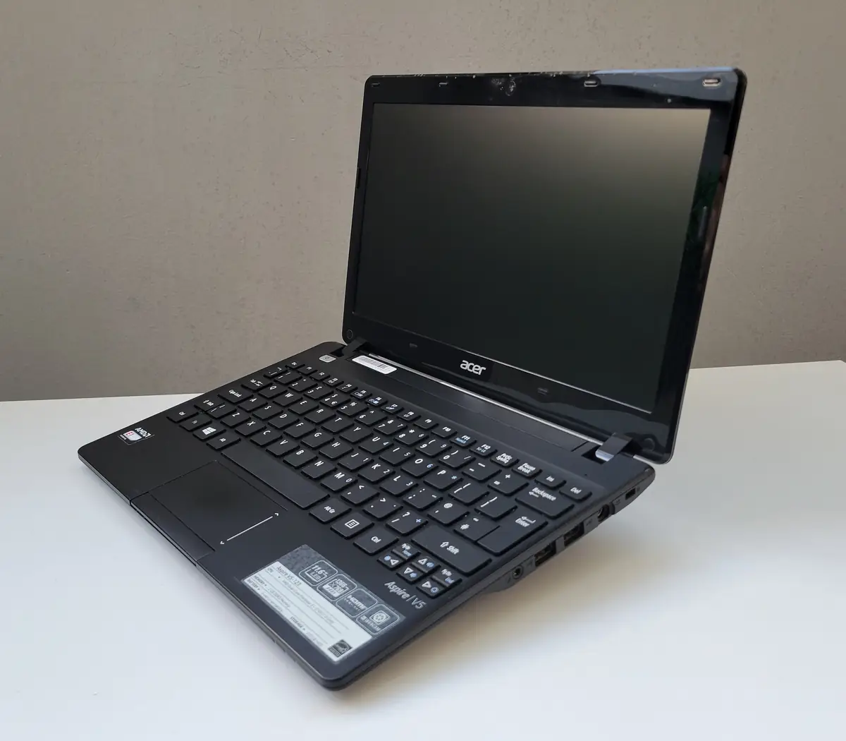 Laptop Second Hand Acer Aspire V5-123 - 11.6inch AMD E1-2100 4GB RAM 500GB HDD Windows 10 Refurbished [5]