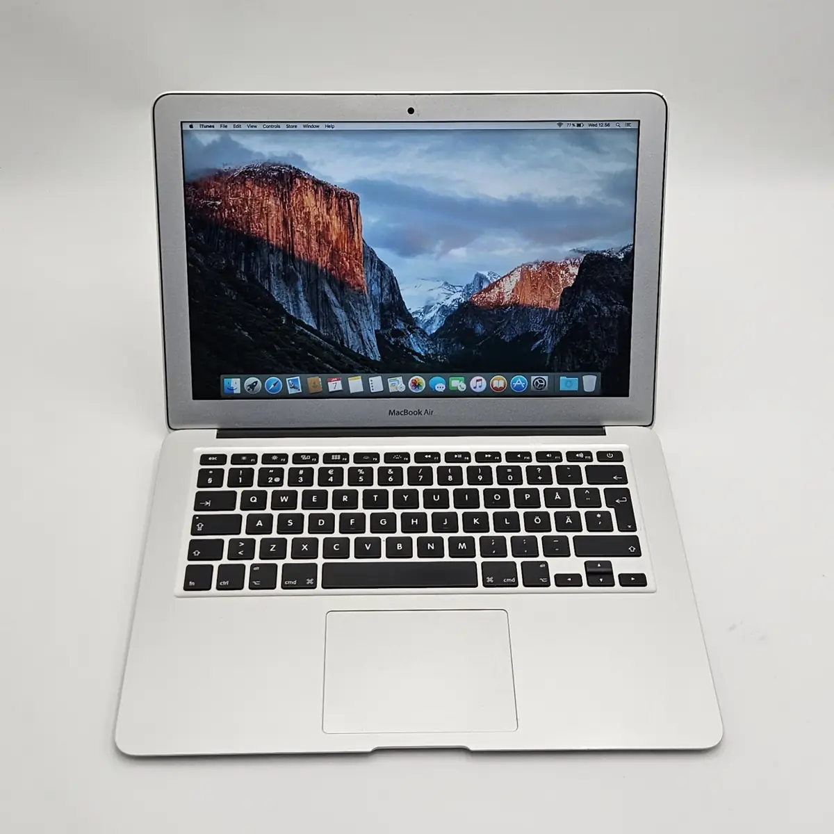 Laptop Second Hand Apple MacBook Air A1466 - 13.3inch Intel i5-5250U 8GB RAM 256GB SSD TAST. ILUM. Mac OS Refurbished [2]