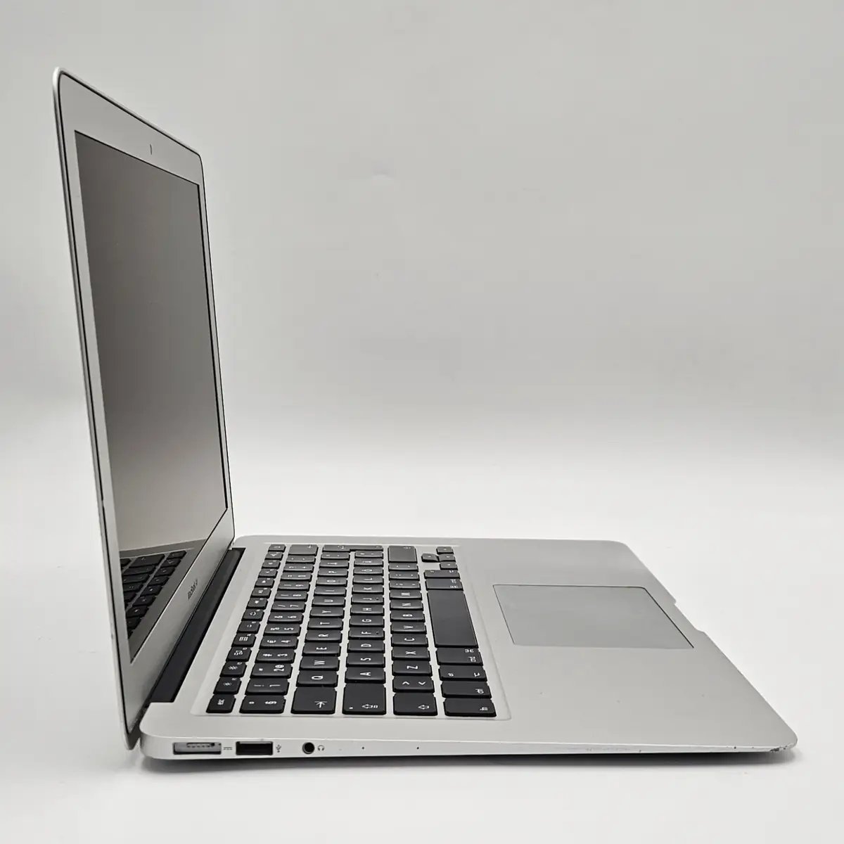 Laptop Second Hand Apple MacBook Air A1466 - 13.3inch Intel i5-5250U 8GB RAM 256GB SSD TAST. ILUM. Mac OS Refurbished [6]