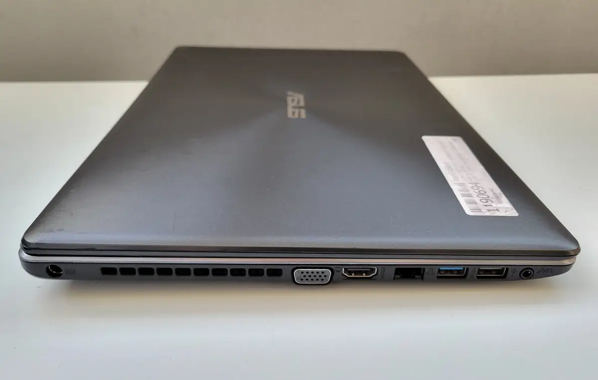 Laptop Second Hand ASUS X550VB - 15.6inch Intel I5-3230M 8GB RAM 500GB HDD GT740M 2GB Windows 10 Refurbished [9]