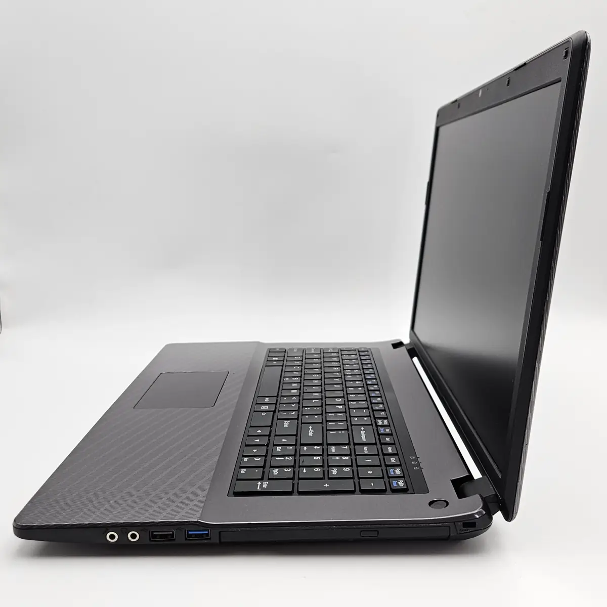Laptop Second Hand Clevo W65 67SZ - 17.3inch Intel I7-4710MQ 16GB RAM 250GB SSD Windows 10 Refurbished  [5]