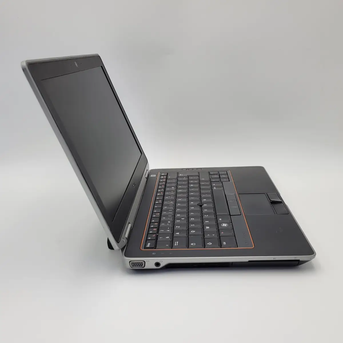 Laptop Second Hand Dell Latitude E6320 - 13.3inch Intel Core i5-2520M 8GB RAM 250GB HDD Windows 10 Refurbished  [6]