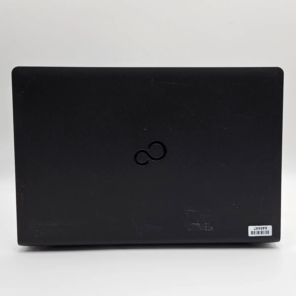 Laptop Second Hand Fujitsu LIFEBOOK A555 - 15.6inch Intel i3-5005U 8GB RAM 256GB SSD Windows 10 Refurbished  [7]