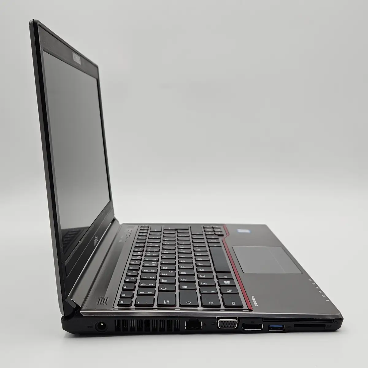 Laptop Second Hand Fujitsu LIFEBOOK E736 - 13.3inch FHD Intel I5-6300U 8GB RAM 500GB HDD Windows 10 Refurbished [6]