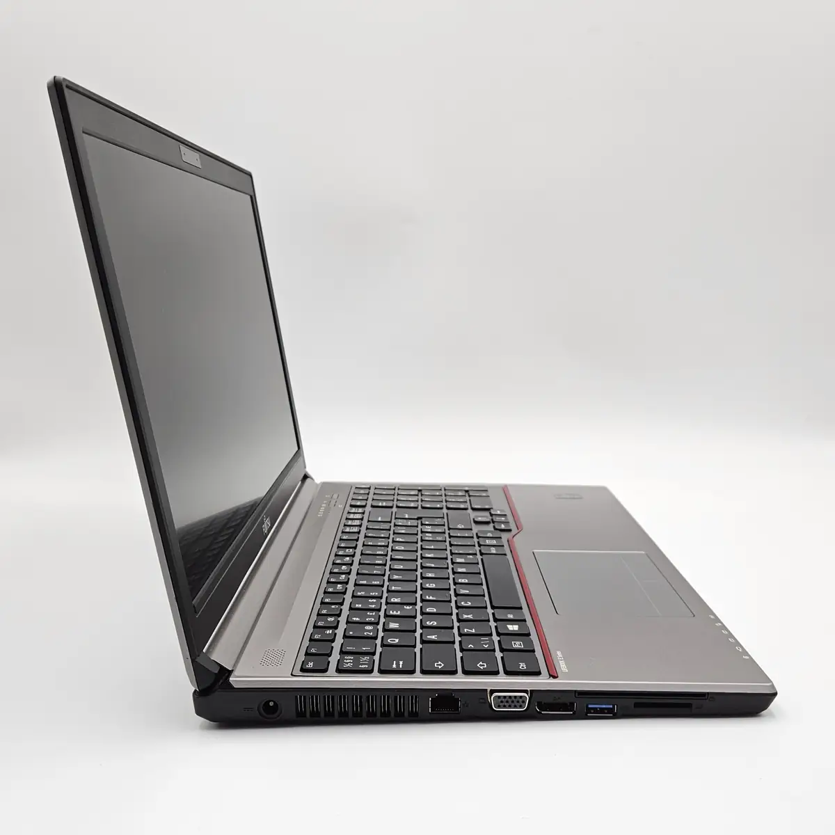 Laptop Second Hand Fujitsu LIFEBOOK E754 - 15.6inch FHD Intel i5-4300M 16GB RAM 240GB SSD TAST. ILUM. Windows 10 Refurbished  [6]