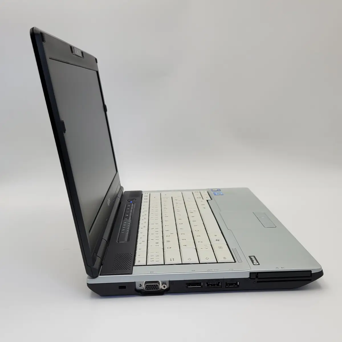 Laptop Second Hand FUJITSU S751 - 14inch Intel I3-2350M 4GB RAM 320GB HDD Windows 10 Refurbished  [6]
