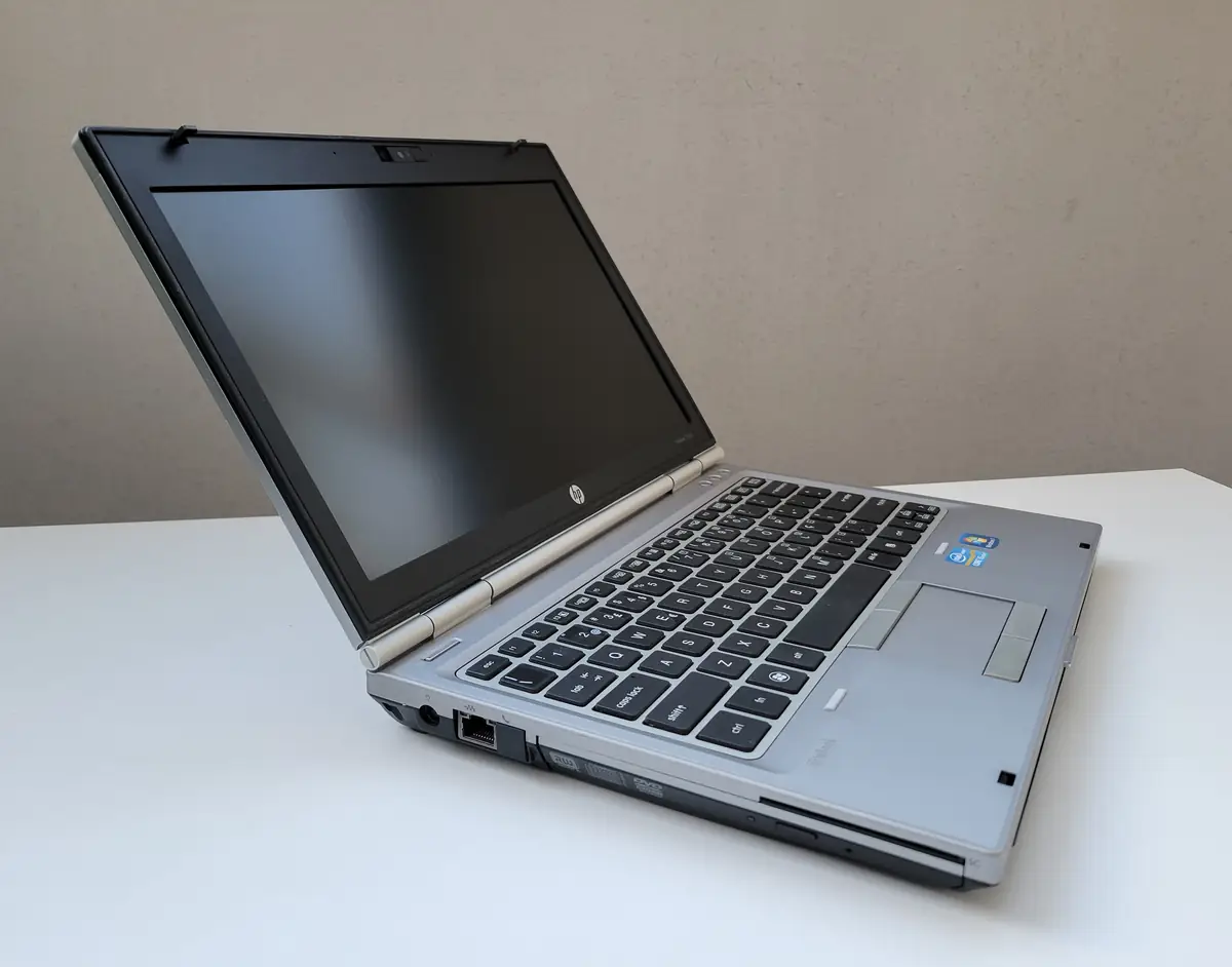 Laptop Second Hand HP 2560p - 12.5inch Intel i5-2520M 4GB RAM 128GB SSD Windows 10 Refurbished  [6]