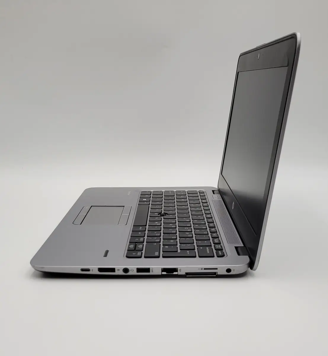 Laptop Second Hand HP 820 G3 - 12.5inch FHD AMD A10-8730B 8GB RAM 128GB SSD TAST. ILUM. Windows 10 Refurbished  [6]