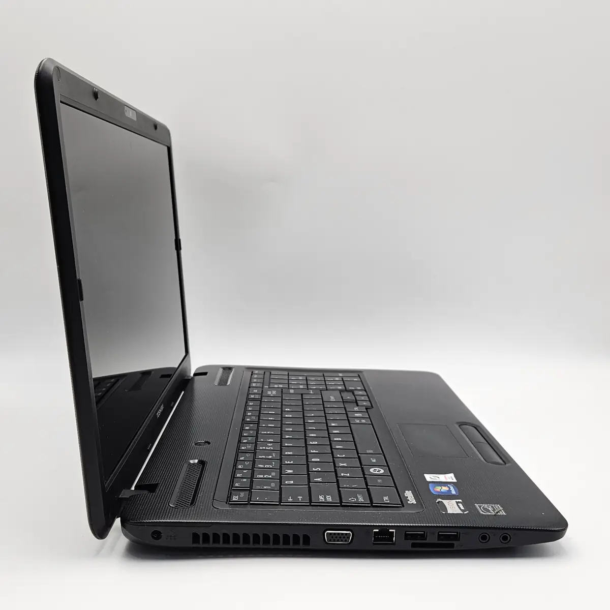 Laptop Second Hand Toshiba Satellite C670D-11G - 17.3inch AMD E-300 6GB RAM 120GB SSD Windows 10 Refurbished  [6]