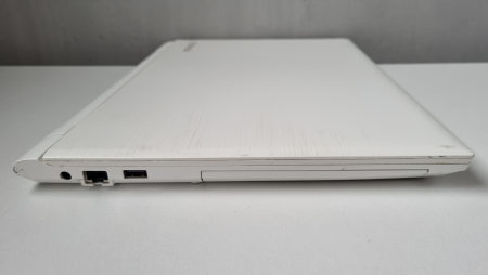 Laptop Second Hand Toshiba Satellite C55 - 15.6inch AMD A6-7310 4GB RAM 250GB HDD Windows 10 Refurbished [9]