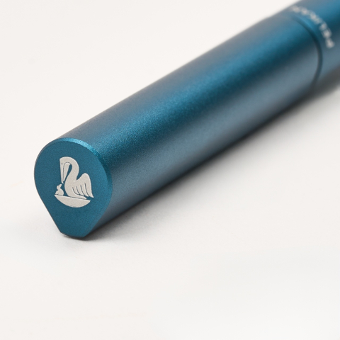Stilou Pelikan Ineo Elements M Ocean Blue, in cutie de carton [1]