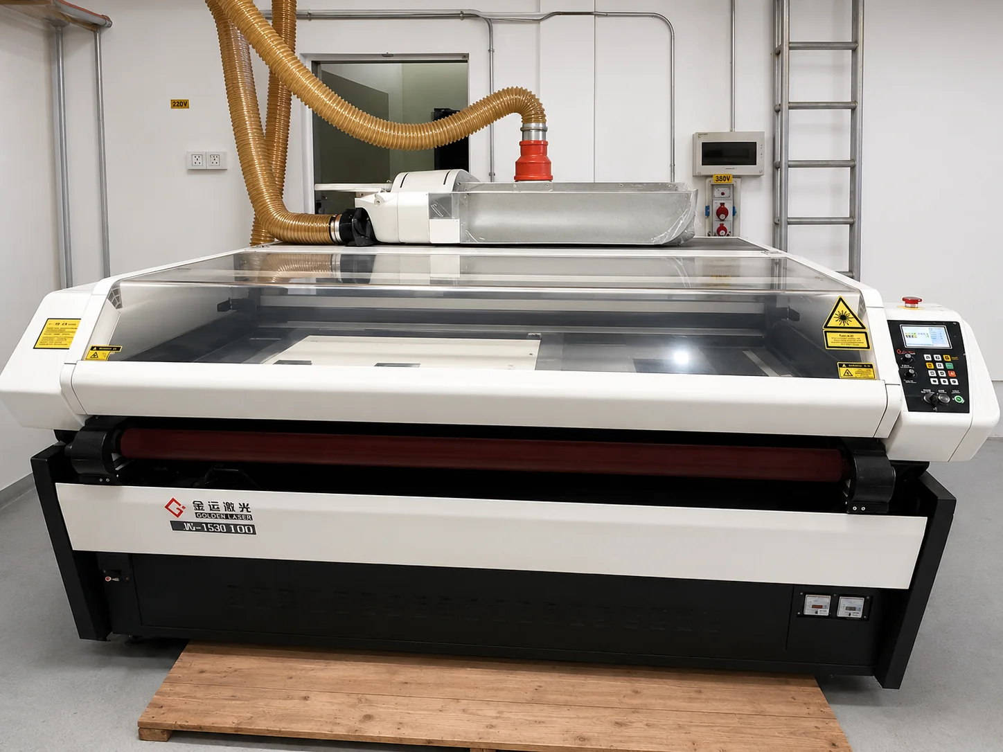 Utilaj Lasercraft pentru debitare laser