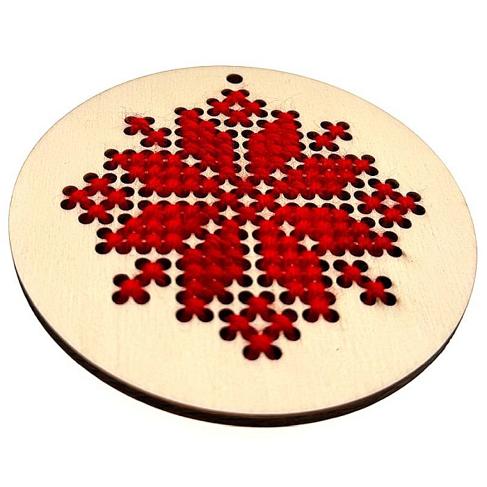 Figurina din lemn, forma cerc, model traditional cu gauri pentru cusut, 10 cm [2]