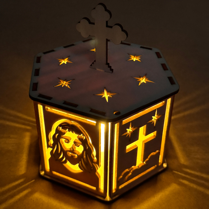 lampă religioasă din lemn, model hexagon cu cruce și stele – 18 cm [5]