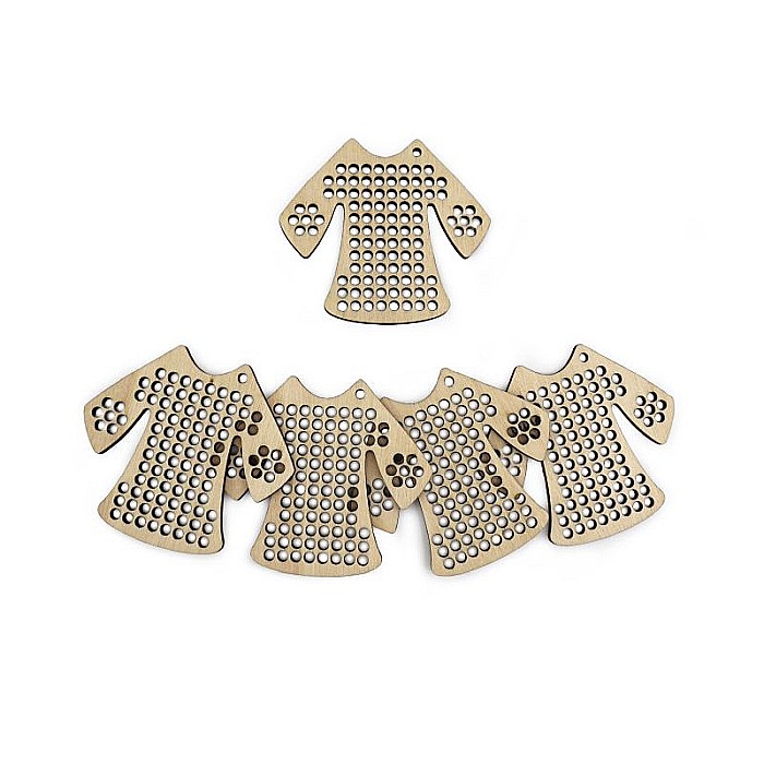 Martisor ie traditionala din lemn - Gauri mari pentru cusut cruciulita, 6,5x5,8 cm, seturi disponibile. [4]