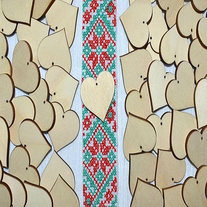 Martisor din lemn - Inimioara, pentru pictat, 3.7x3.4 cm, seturi disponibile. [2]