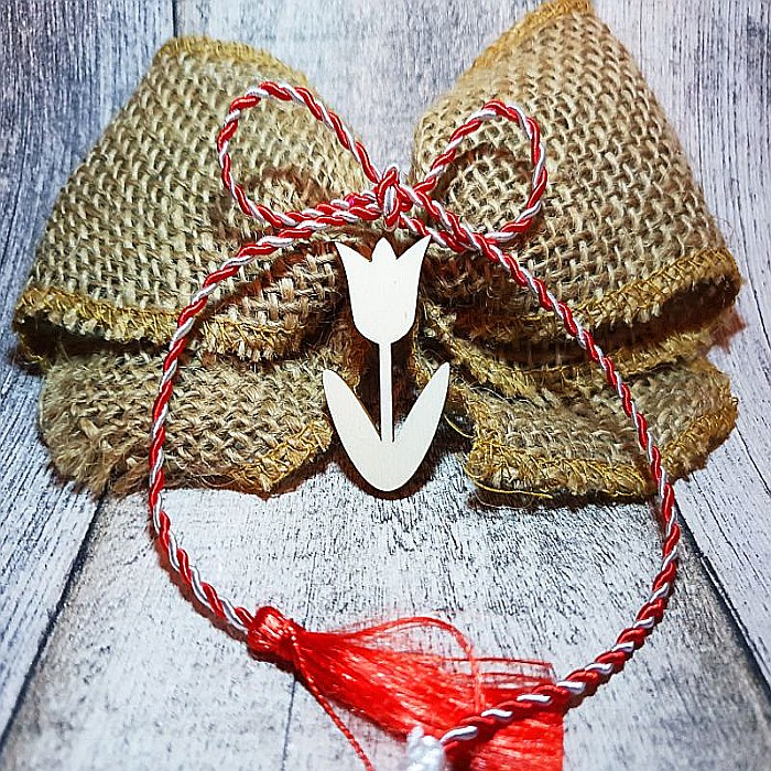 Martisor din lemn - Lalea, pentru pictat, 4x2.5 cm, seturi disponibile. [2]