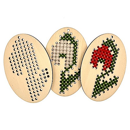 Martisor - Figurina din lemn, model ghiocel cu gauri pentru cusut, 10 cm