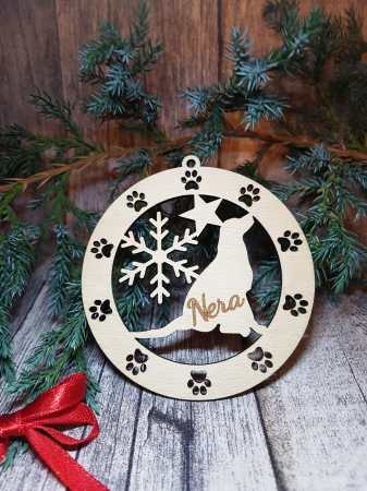 Glob câine personalizat din lemn gravat cu detalii festive pentru Crăciun [1]