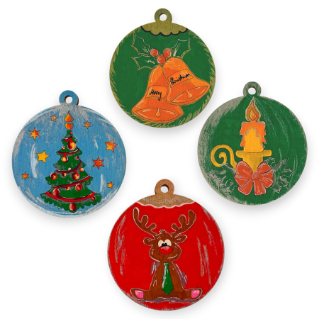 Set 4 forme din lemn pentru pictat, model gravat, 8 cm diametru [1]