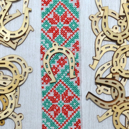 Martisor din lemn - Potcoava, pentru pictat, 3x3.7 cm, seturi disponibile. [3]