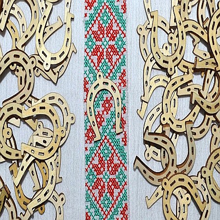 Martisor din lemn - Potcoava, pentru pictat, 3x3.7 cm, seturi disponibile. [1]