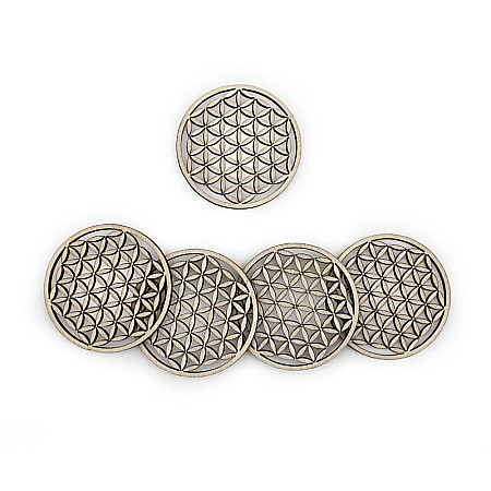 Martisor - Martisor Floarea Vietii din lemn - Design geometric gravat, 4.7x4.7 cm, seturi disponibile.