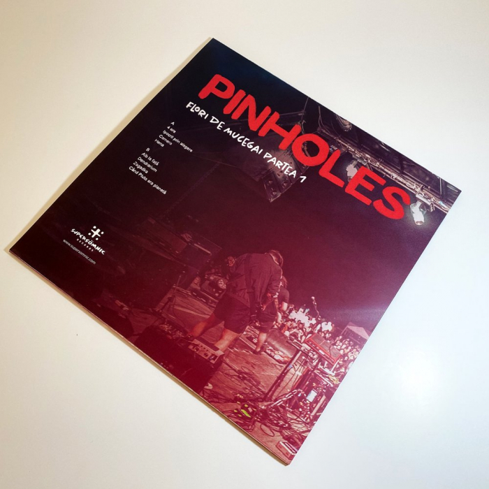 Pinholes - Flori de Mucegai [2]
