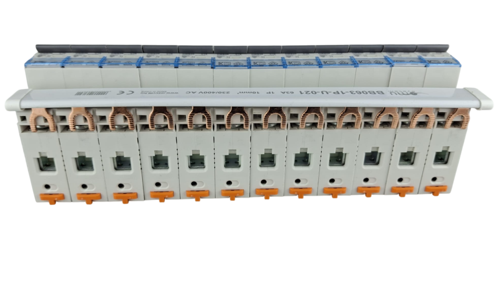 Bara Pieptene busbar OMU SYSTEM 1 pol 63A izolata 210mm 10mm² tip U / furca , 12 module pentru conexiuni electrice 230/400V AC [9]