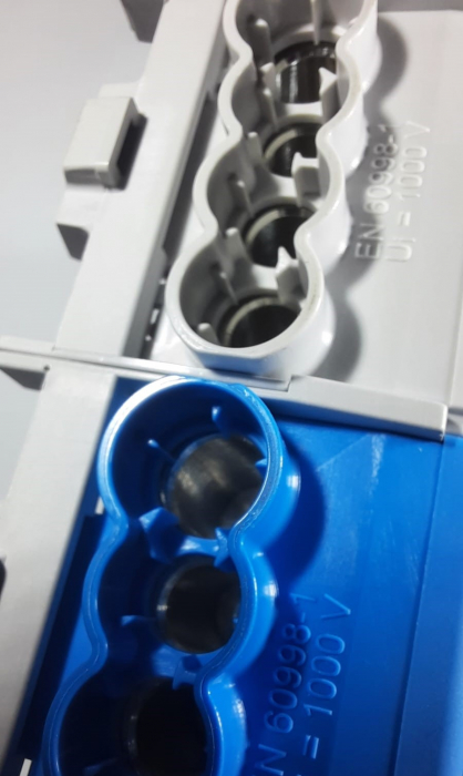 Cleme de distributie derivatie pentru conexiuni monofazice 25mm²/35mm²/  Cu-Al montaj pe sina DIN 100A [8]