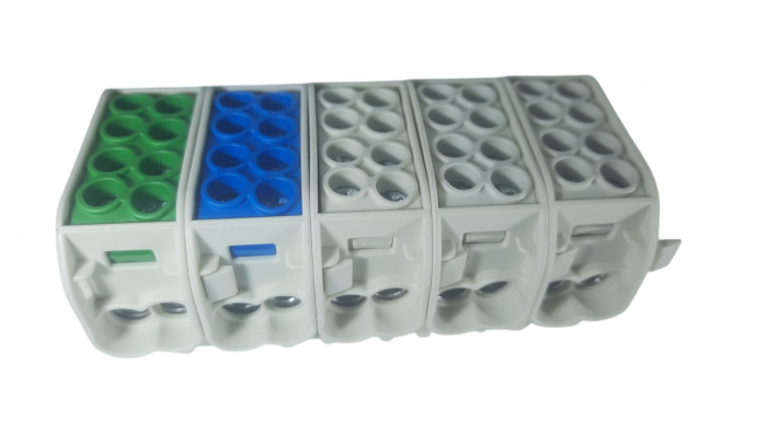 Cleme de distributie derivatie pentru conexiuni trifazice 25mm²/16mm² Cu-Al montaj pe sina DIN 152A 4 intrari per pol/clema [2]