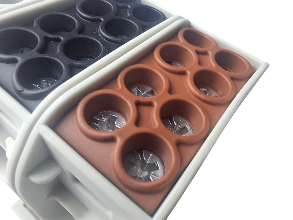 Cleme de distributie derivatie pentru conexiuni trifazice 25mm²/16mm² Cu-Al montaj pe sina DIN 152A 4 intrari per pol/clema [7]