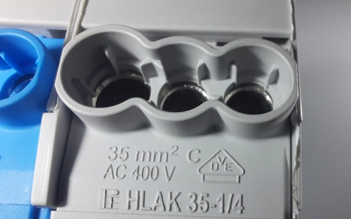 Cleme de distributie derivatie pentru conexiuni trifazice 25mm²/35mm² Cu-Al montaj pe sina DIN 100A 6 intrari per pol/clema [8]