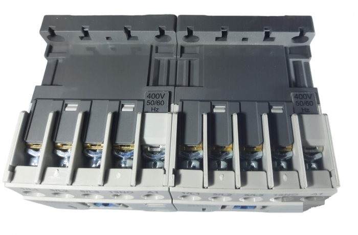 Contactor mini reversibil 12A alimentare bobina la 400V AC 3 poli + 2 contacte normal deschise NO [5]