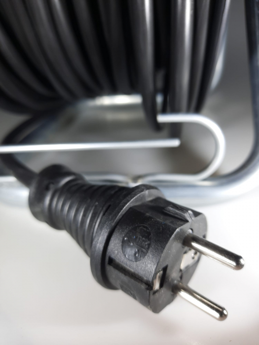 Derulator cu cablu 3x2.5mm2 si siguranţǎ – 40m [4]