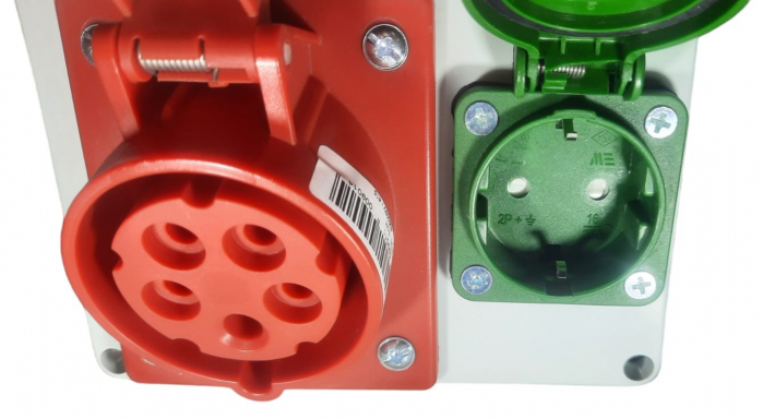 Doza aplicata precablata echipata cu 1 priza 5 poli 3P+N+E 16A 400V si 1 priza schuko 16A 230V IP44 150x110mm [8]