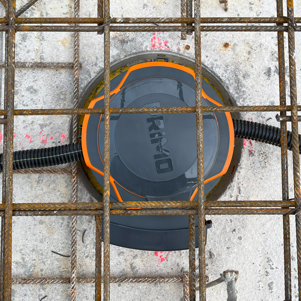 Doza pentru beton Primo XL 200, cu 25 de insertii M9 - M40, material PP, membrama TPE, cu tunel pentru transformator 377x120mm, diametrul de instalare spot/difuzor 0–185 mm, antracit-portocaliu [2]